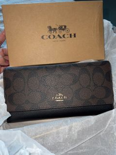 COACH Tri-fold Long wallet