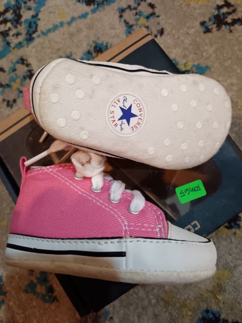 Converse Newborn 88871 Babies Kids Babies Kids Fashion on Carousell