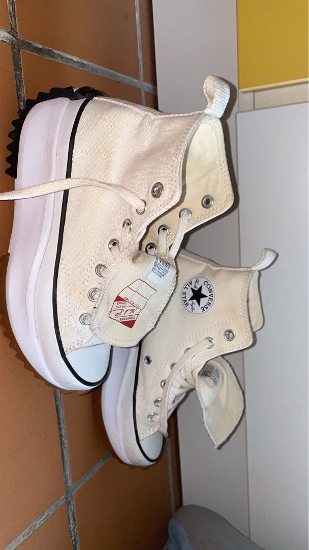 Converse Run Star Hike (Category: Sneakers) located in Kuala Lumpur. Submitted by aojm00 (Listing ID 1309437104, Image 2). Description: Rarely worn. Letting go because size is wrong. Original box not available Original price RM399.00.