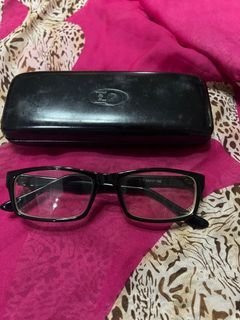 EO - eyeglasses in black
