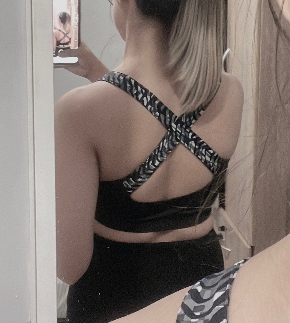 Fila Sports Bra Medium (Category: Activewear) located in Paranaque City. Submitted by declutter_things (Listing ID 1309497025, Image 2). Description: Original Fila Small to medium body frame.