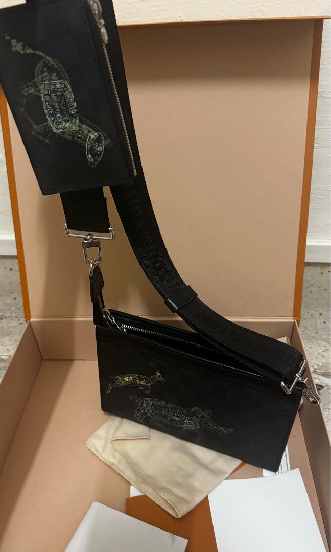 Lv Gaston wearable wallet (Category: Bags & Wallets) located in Singapore. Submitted by sean_999 (Listing ID 1309481174, Image 2). Description: For more photo pm me give me your best price pm thanks or Pm me your price .