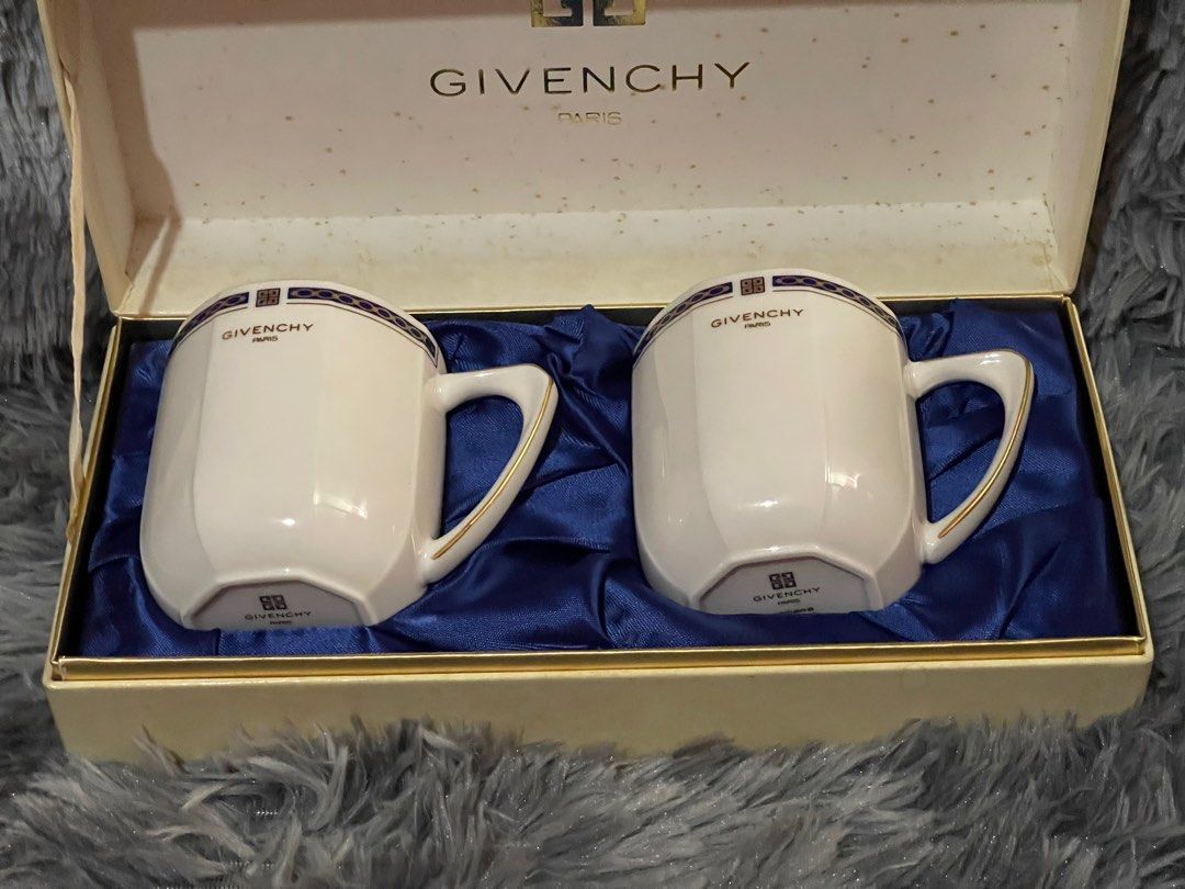 Givenchy Mug (Category: Coffee & Tea Tableware) located in Bacoor. Submitted by clarah12 (Listing ID 1309427084, Image 2). Description: 💯Authentic💯 Money-back guarantee Payment First Ships Nationwide via J&T Can do meet ups Pickup at my address Mode of payment: Gcash Maya Metrobank 📍Mabolo 2, Bacoor City.