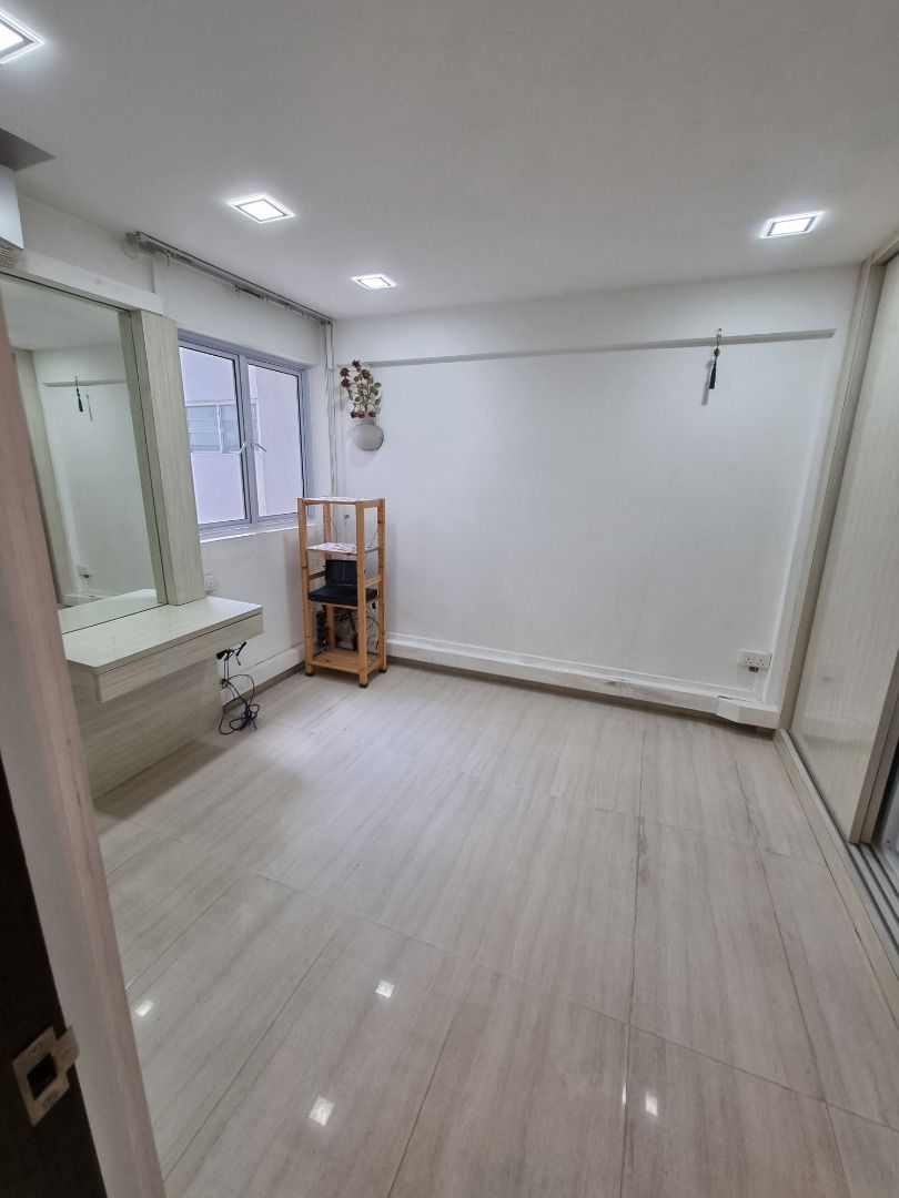 High rental yield 4.9% pa HDB shophouse plus residential unit@443 Ang Mo Kio for sales!62863074745217114