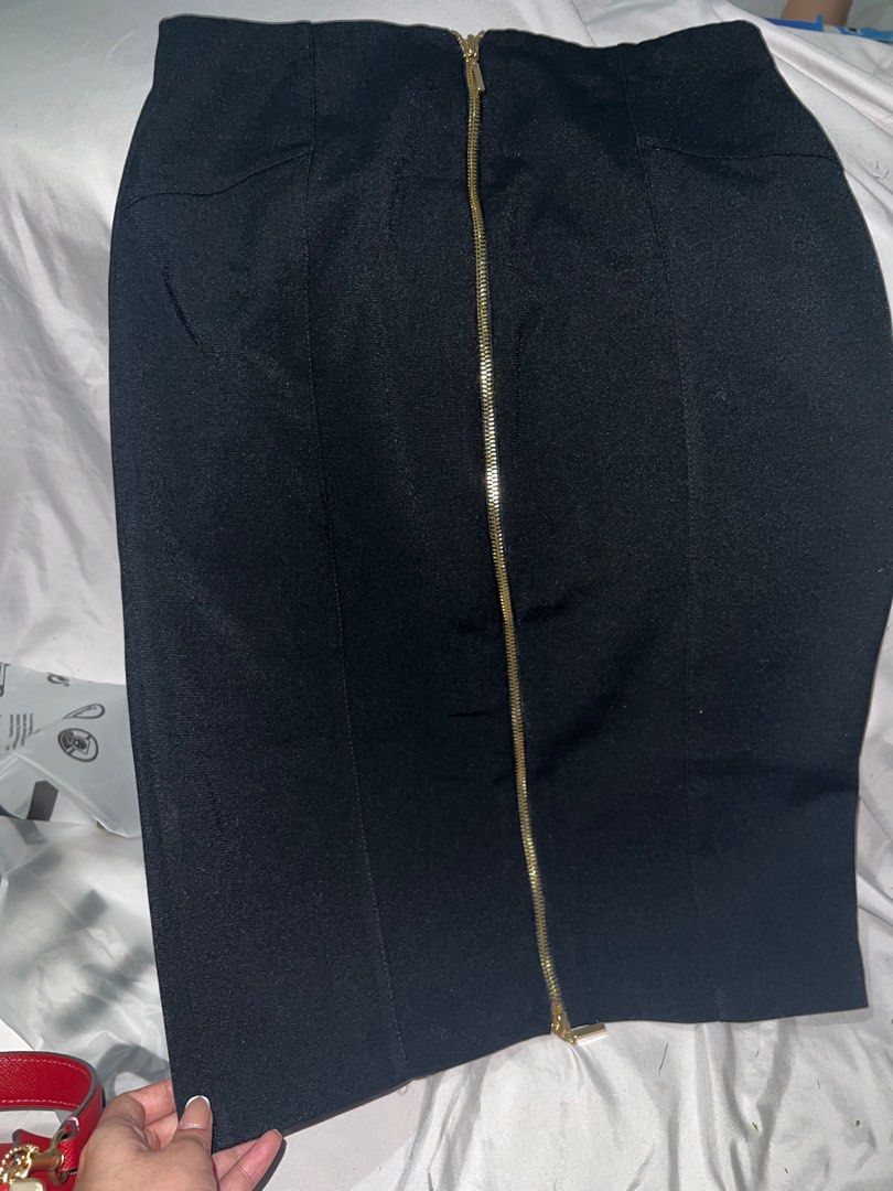 INC Black Pencil Skirt (Category: Skirts) located in Pasig City. Submitted by izathing (Listing ID 1309488720, Image 3). Description: DECLUTTERING ✨ Used only once :).