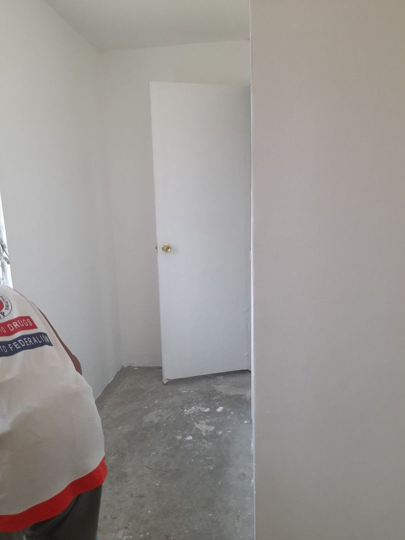 Jade Residences Blk 45 Lot 36 (Category: House & Lot) located in Paranaque City. Submitted by nurse_pao (Listing ID 1309374626, Image 3). Description: Hello, Cash for 1.5m. Total lot: 52 sqm. House lot: 36 sqm. Bedrooms: 2 Located in the heart of Dasmarinas, Cavite and perfect for a starting family. I am selling my newly-painted and slightly renovated house in very good condition. Water tank is already installed. No parking space. Only for motorb