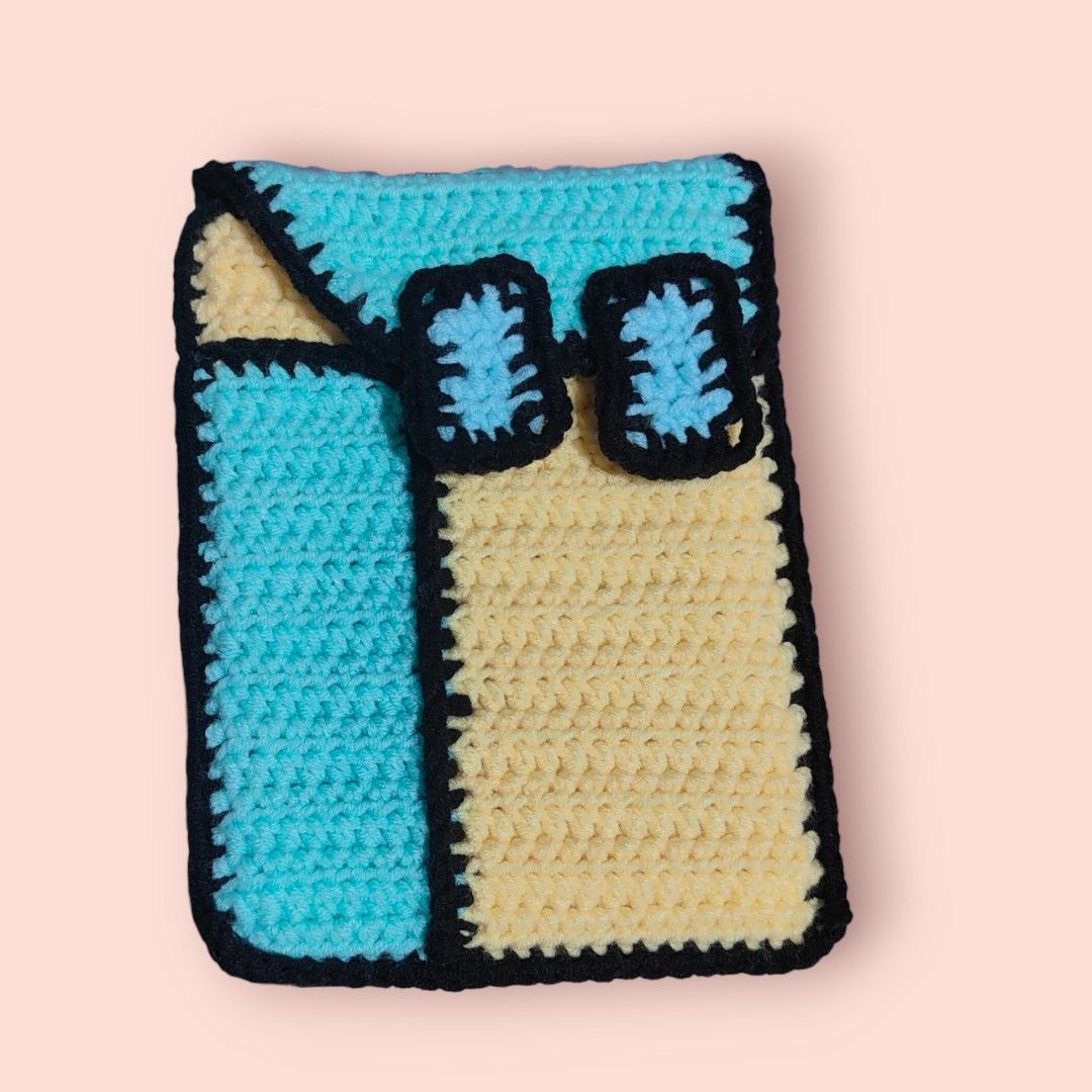 Kobo E-reader Pouch (Category: Handmade Craft) located in Singapore. Submitted by loopiepuu (Listing ID 1309524785, Image 1). Description: Can fit Kobo Clara 2E, Kobo Clara BW and Kobo Clara Color. If your device is the same size as these models it can probably fit into this pouch!There may be a slight color difference due to lighting! tags: #kobo #clara2e #clarabw #claracolor #e-reader.