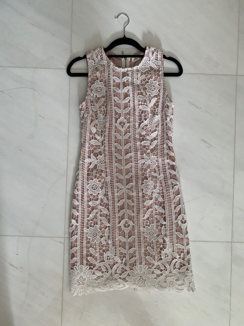 Love bravery white lace dress