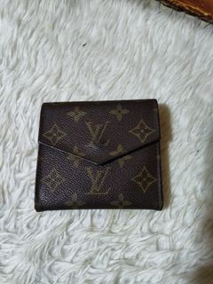 lv short wallet