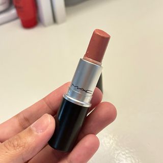 mac lipstick in shade patisserie