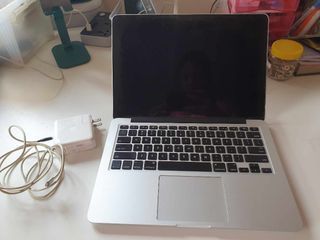 Macbookpro 13.3inch with charger