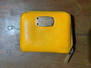 Michael Kors Jet Set Item Zip Around Leather Bifold Wallet Vintage Yellow 35T1GTTF1L