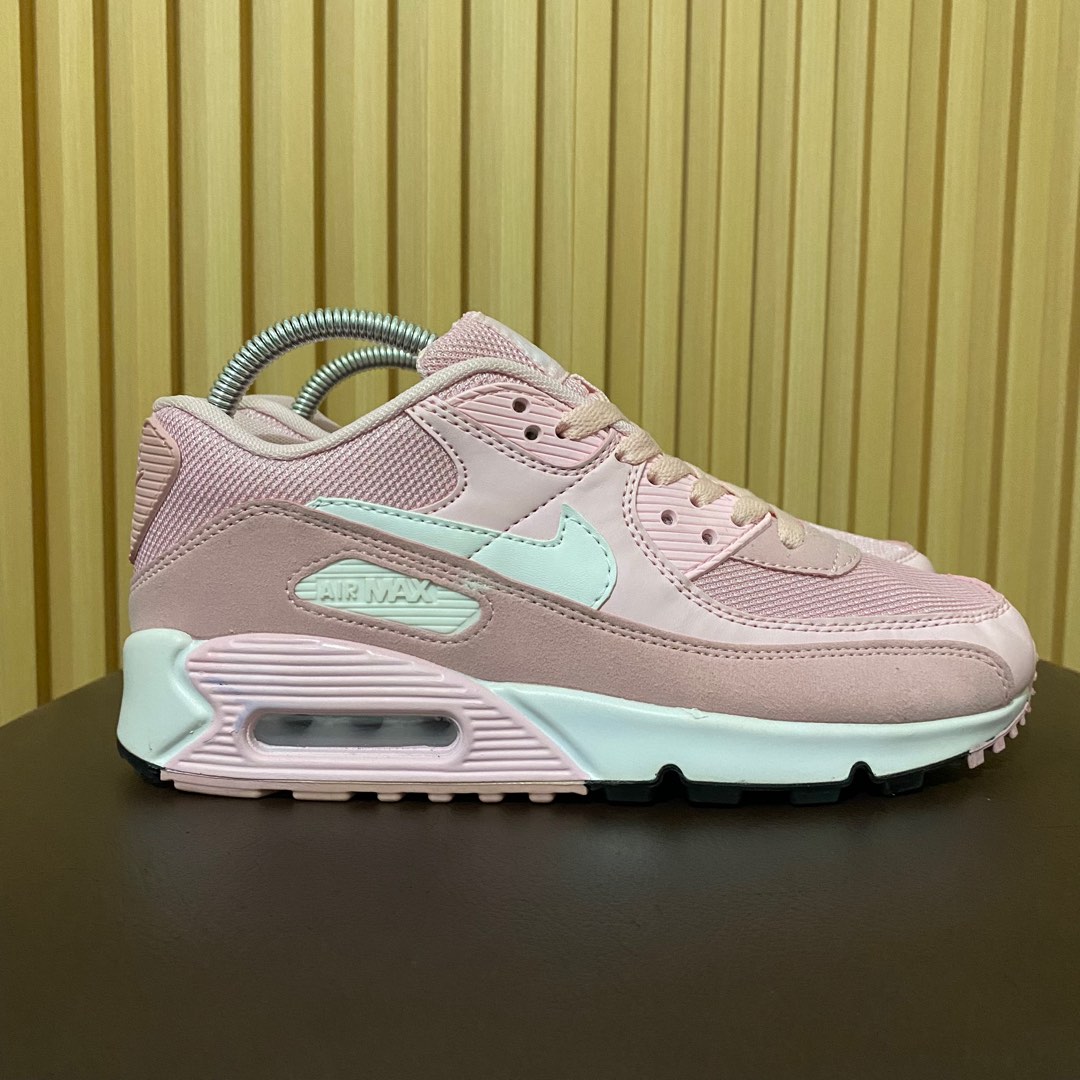 pink and grey nike airmax