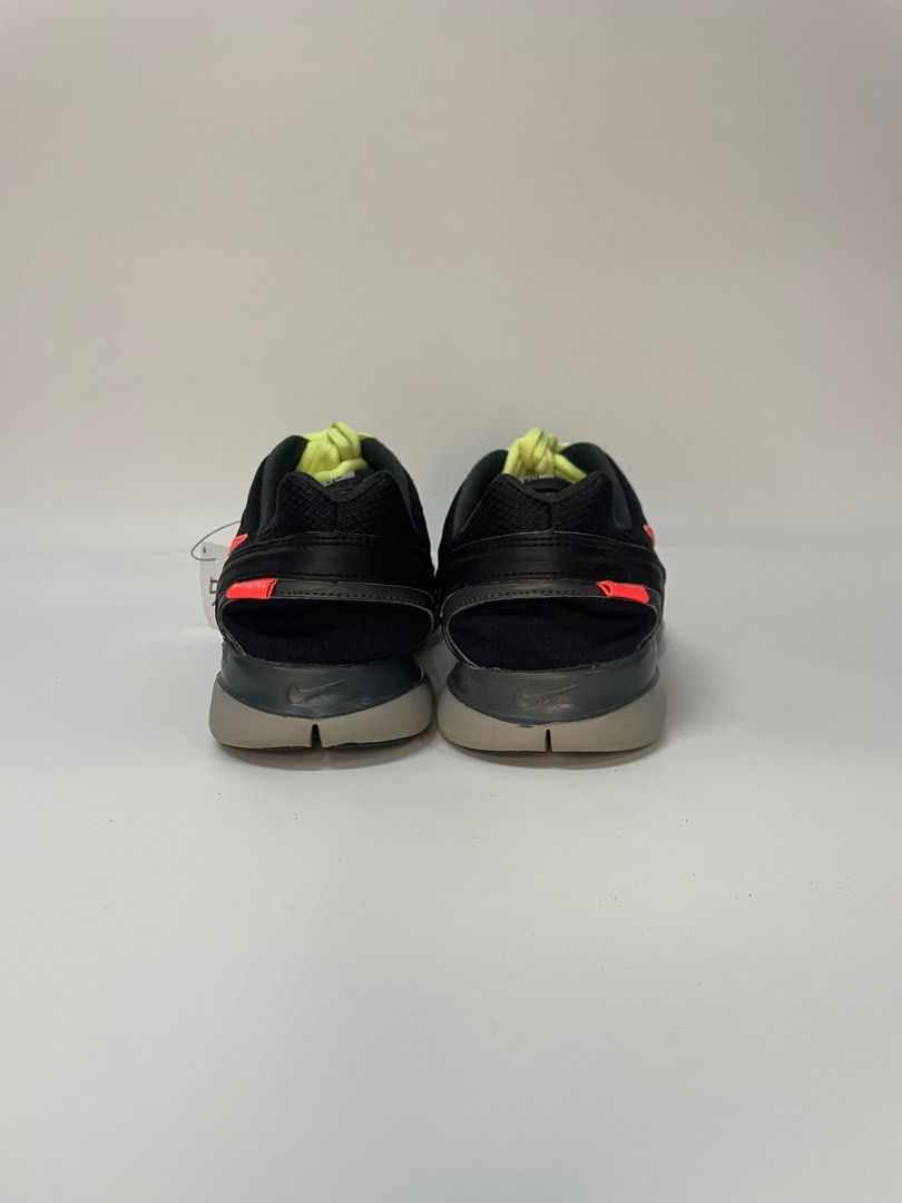 nike free rn shield id