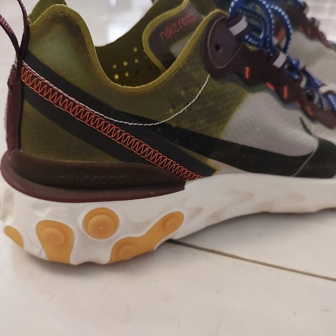 NIKE React Element 87 (Category: Sneakers) located in Singapore. Submitted by wk1828 (Listing ID 1309366818, Image 2). Description: Like NEW. Nike Element 87 Moss. Beautiful design...