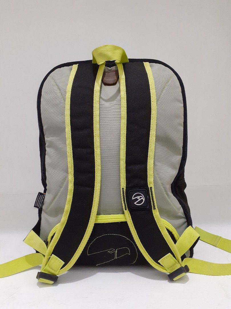 ORIG 💯HAWK BAGPACK (Category: Backpacks) located in Manila. Submitted by eriiicaspage (Listing ID 1309516900, Image 3). Description: PREOWNED ^LIGHTLY USED ORIG💯 HAWK BAGPACK BLACK wth Neon Green Zip Big (Very Spacious ,pwede pang MaExpand if need loads More Stuffs ,) Pwede png School .Pwede rin png Travel . Comes wth Xtra pocket Phone pockets . Secret Wallet pocket . Washable .Easy to clean .Wash lightweight No Issue Good Condition 9/10.