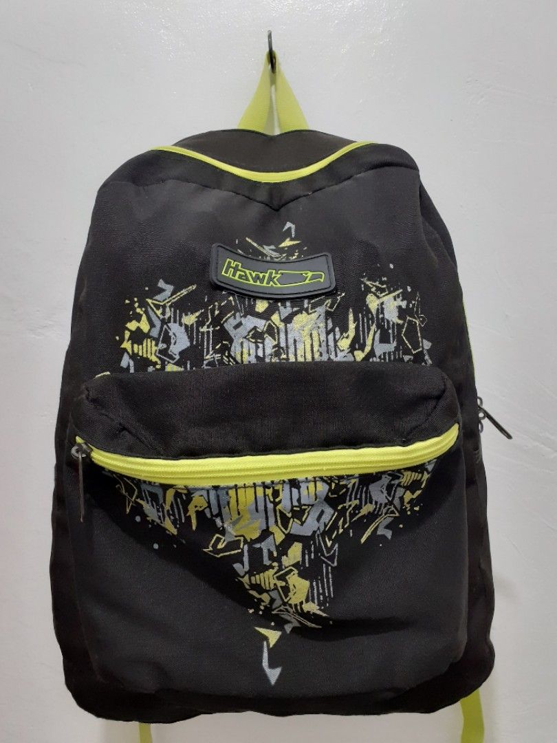 ORIG 💯HAWK BAGPACK (Category: Backpacks) located in Manila. Submitted by eriiicaspage (Listing ID 1309516900, Image 1). Description: PREOWNED ^LIGHTLY USED ORIG💯 HAWK BAGPACK BLACK wth Neon Green Zip Big (Very Spacious ,pwede pang MaExpand if need loads More Stuffs ,) Pwede png School .Pwede rin png Travel . Comes wth Xtra pocket Phone pockets . Secret Wallet pocket . Washable .Easy to clean .Wash lightweight No Issue Good Condition 9/10.