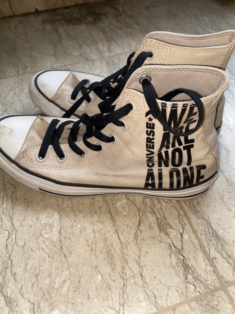 Sepatu converse we are not alone outlet