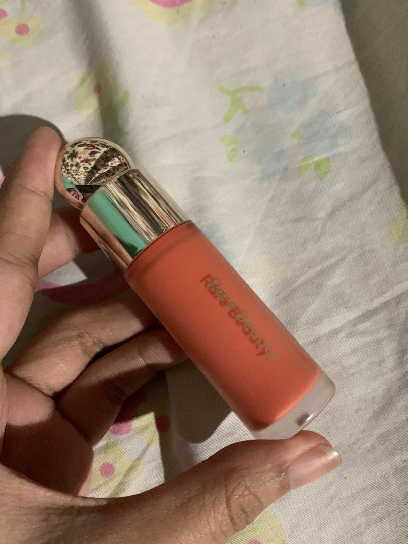 Rare beauty blush in Joy (Category: Makeup) located in Valderrama. Submitted by kyaai (Listing ID 1308839547, Image 3). Description: Without box Rfs: Decluttering 🤍 Helping tags: Nars Kosas Rare beauty Charlotte tilbury .