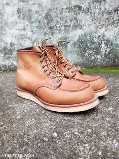RED WING® 875 6" MOC TOE BOOTS
MADE IN U.S.A
SIZE: 9½E ( FITS 10-10.5US)
IN VERYGOOD CONDITION 
MAKAPAL ANG SOLE ALMOST NEW PA.. KAYO NA BAHALA MAGLINIS AT MAGCONDITIONED ( WALA NA AKO LEATHER COND. KAYA TINAMAD NA RIN AKONG IRESTORE)