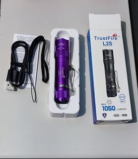 Trustfire L2S EDC Flashlight 1050LM 14500