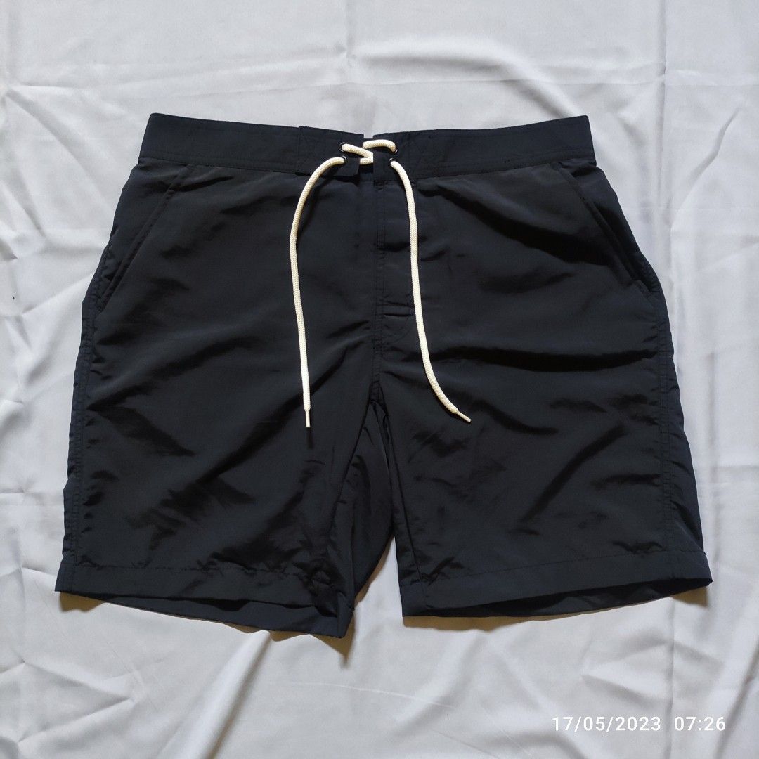 UNIQLO BOARD SHORT BLACK ORIGINAL SIZE XL