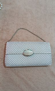 White queen mesh clutch purse