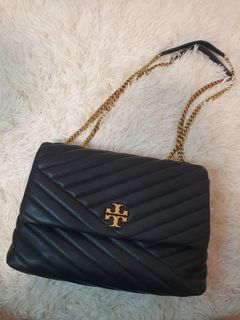 (Category: ) located in . Submitted by styleupcloset (Listing ID 1309687838, Image 1). Description: .