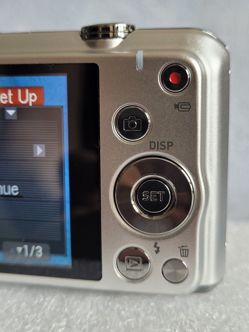 [Extremely Rare - Almost New] Casio EX-Z900 Limited Rilakkuma Edition [3X  Optical Zoom, F3.1, 10cm Super Macro] Ultra Compact CCD Digital Camera [12  