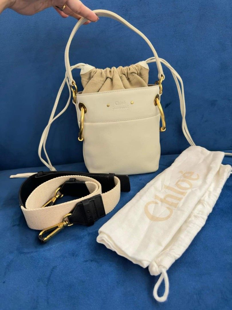 💯Chloe bucket bag "Small" (Category: Luxury Bags & Wallets) located in General Santos City (Dadiangas). Submitted by braverabbit.67 (Listing ID 1309707210, Image 3). Description: juSt Wow!!😱 Superr cute!😍🙏🏻 𝘓𝘦𝘨𝘪𝘵☝🏻𝘖𝘳𝘪𝘨|𝘈𝘶𝘵𝘩𝘦𝘯𝘵𝘪𝘤💯✅ Chloe bucket bag "Small" in very Good Condition 📌𝗦𝘂𝗿𝗲 𝗯𝘂𝘆𝗲𝗿 𝗺𝗮𝘆 𝗿𝗲𝗾𝘂𝗲𝗦𝘁 𝗺𝗼𝗿𝗲 𝗱𝗲𝘁𝗮𝗶𝗹𝗲𝗱 𝗽𝗶𝗰𝗦📸📸.