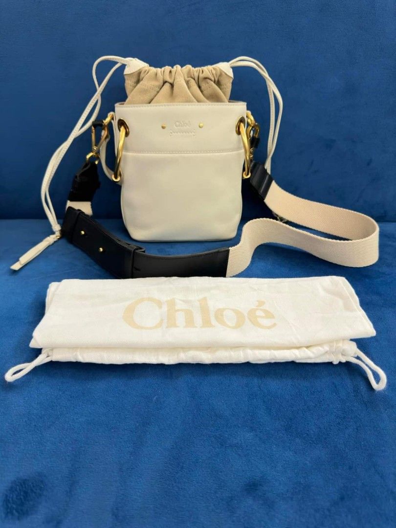 💯Chloe bucket bag "Small" (Category: Luxury Bags & Wallets) located in General Santos City (Dadiangas). Submitted by braverabbit.67 (Listing ID 1309707210, Image 2). Description: juSt Wow!!😱 Superr cute!😍🙏🏻 𝘓𝘦𝘨𝘪𝘵☝🏻𝘖𝘳𝘪𝘨|𝘈𝘶𝘵𝘩𝘦𝘯𝘵𝘪𝘤💯✅ Chloe bucket bag "Small" in very Good Condition 📌𝗦𝘂𝗿𝗲 𝗯𝘂𝘆𝗲𝗿 𝗺𝗮𝘆 𝗿𝗲𝗾𝘂𝗲𝗦𝘁 𝗺𝗼𝗿𝗲 𝗱𝗲𝘁𝗮𝗶𝗹𝗲𝗱 𝗽𝗶𝗰𝗦📸📸.