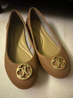 (Category: ) located in . Submitted by shopaholic_confessions (Listing ID 1309660390, Image 1). Description: .