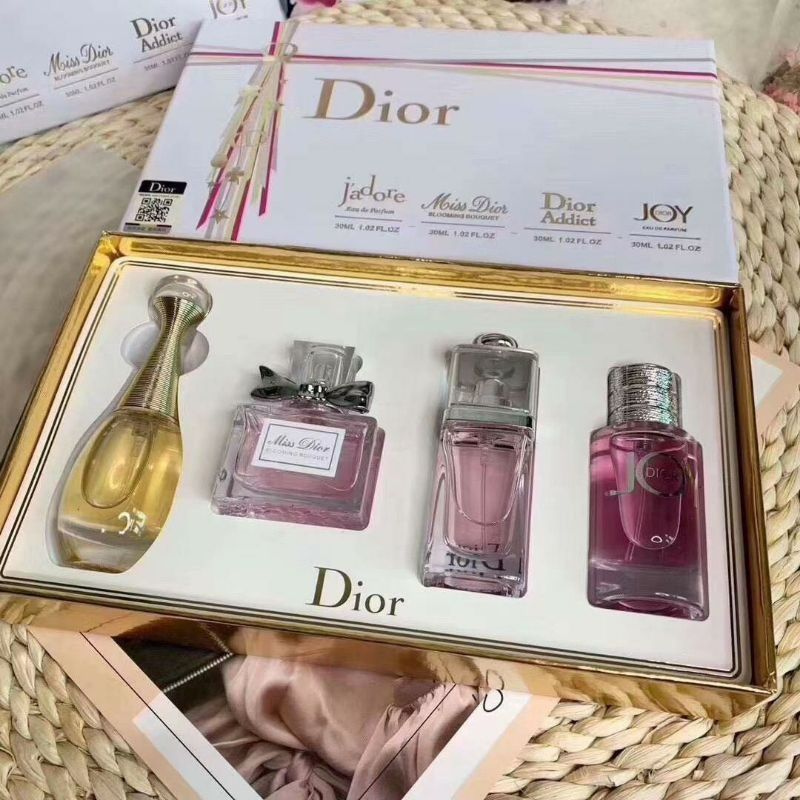 Dior perfume gift set zeitschriften bottle