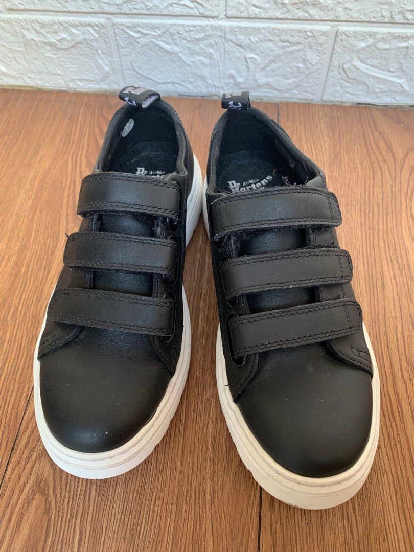 Dr. Martens Dante Strap Black