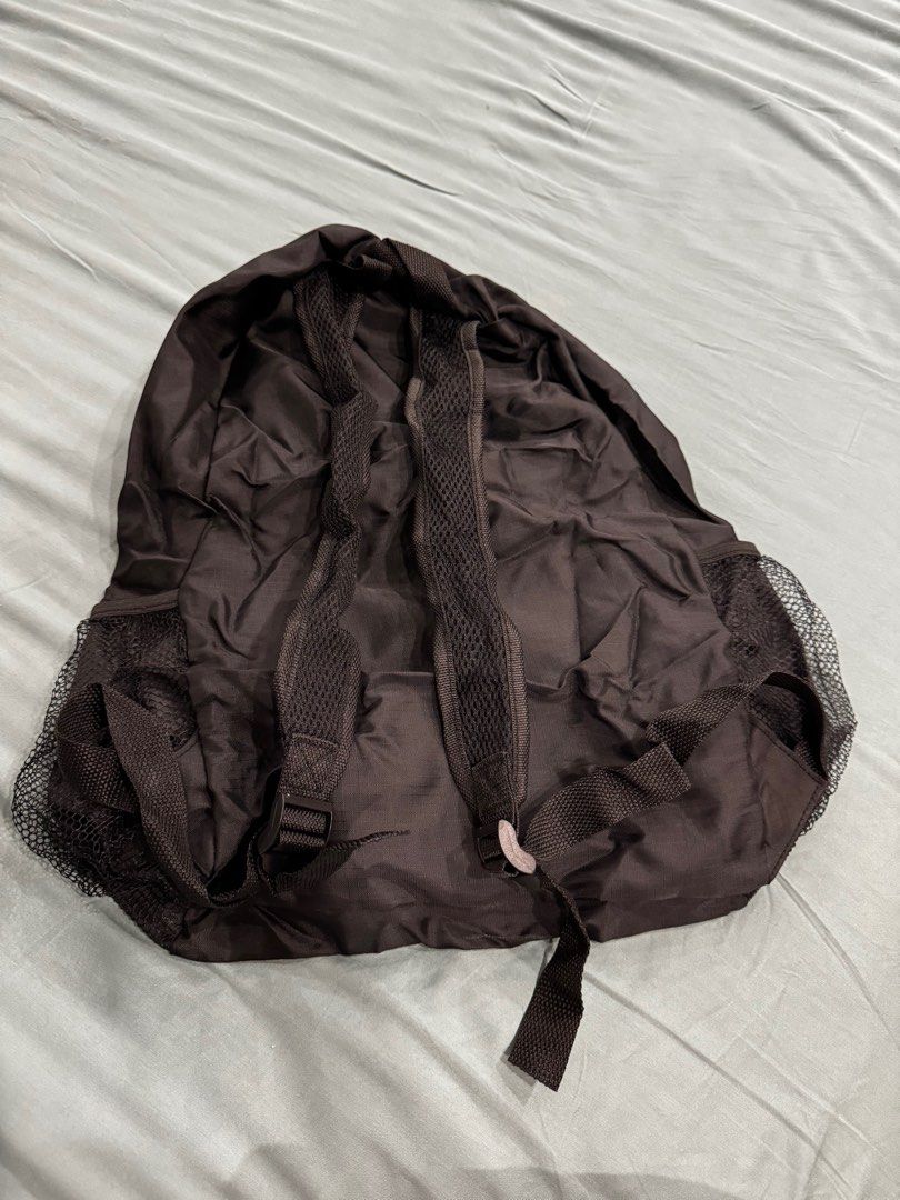 Foldable lightweigh backpack (Category: Backpacks) located in Manila. Submitted by 17thfinds (Listing ID 1309666786, Image 2). Description: Good for travelling Super lightweight.
