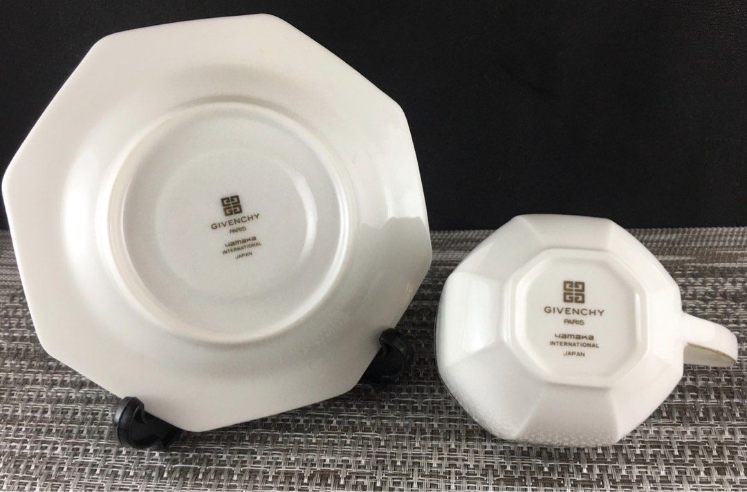 Givenchy Cups and Saucer (Category: Coffee & Tea Tableware) located in Bacoor. Submitted by clarah12 (Listing ID 1309649726, Image 3). Description: 💯Authentic💯 Money-back guarantee Unused without box 6sets/duos available Payment First Ships Nationwide via J&T or LBC Can do meet ups Pickup at my address Mode of payment: Gcash Maya Metrobank 📍Mabolo 2, Bacoor City.