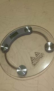 Glass weighing scales