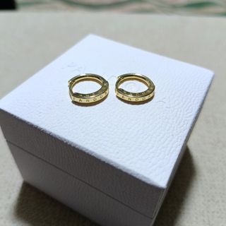 Gold Pandora engraved huggie earrings in gold Pandora