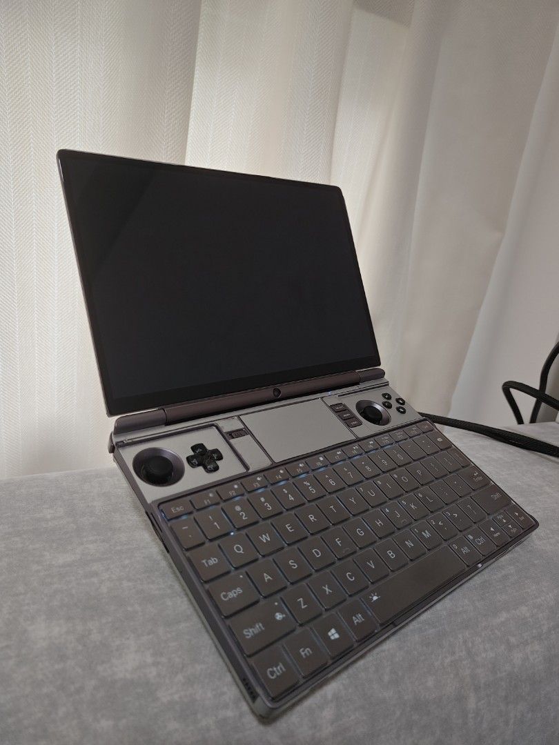 液晶タッチ 16G 256G 11世代 i5 バックライトキーボード 東芝 C