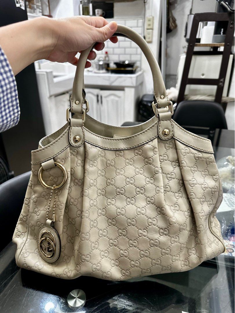 Gucci leather sukey bag store