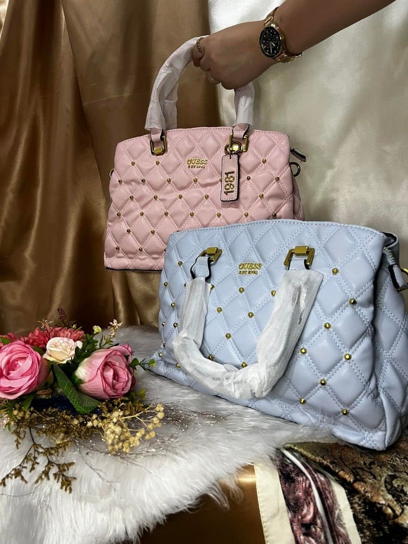 Guess Bag in Pastel Color and Gold hardware Women s Fashion Bags Wallets Shoulder Bags on Carousell