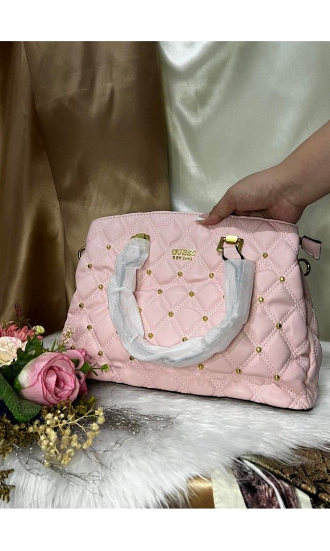 Guess Bag in Pastel Color and Gold hardware Women s Fashion Bags Wallets Shoulder Bags on Carousell