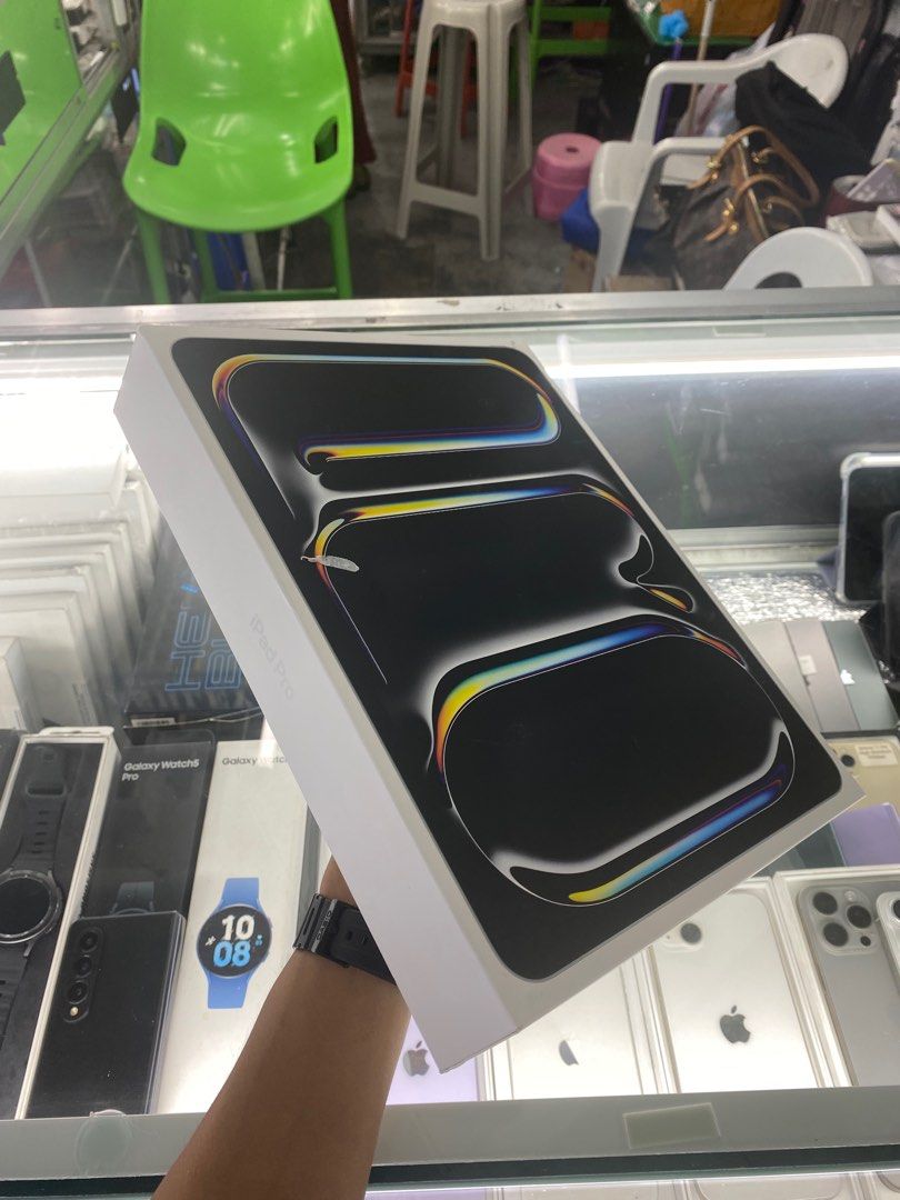 iPad Pro 13 inch M4 Wi-Fi 256gb (Category: iPad) located in San Juan City. Submitted by rodelmarllemit (Listing ID 1309576047, Image 2). Description: iPad Pro 13 inch M4 Wi-Fi Rom: 256gb Color: Silver Mode of Payment: •Cash •Bank Transfer •GCash & Pamaya Installment: •Credit Card •Ggives Facebook Page: •ASHLEY & LYN •JENNY TELECOM •Cash on Delivery •Shipping •Meet Up •Trade In You can visit our Physical store in Stall number Y-07 Aquarium Greenhi