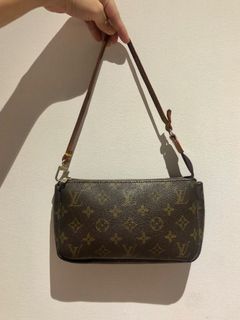 Louis Vuitton (LV) monogram pochette bag