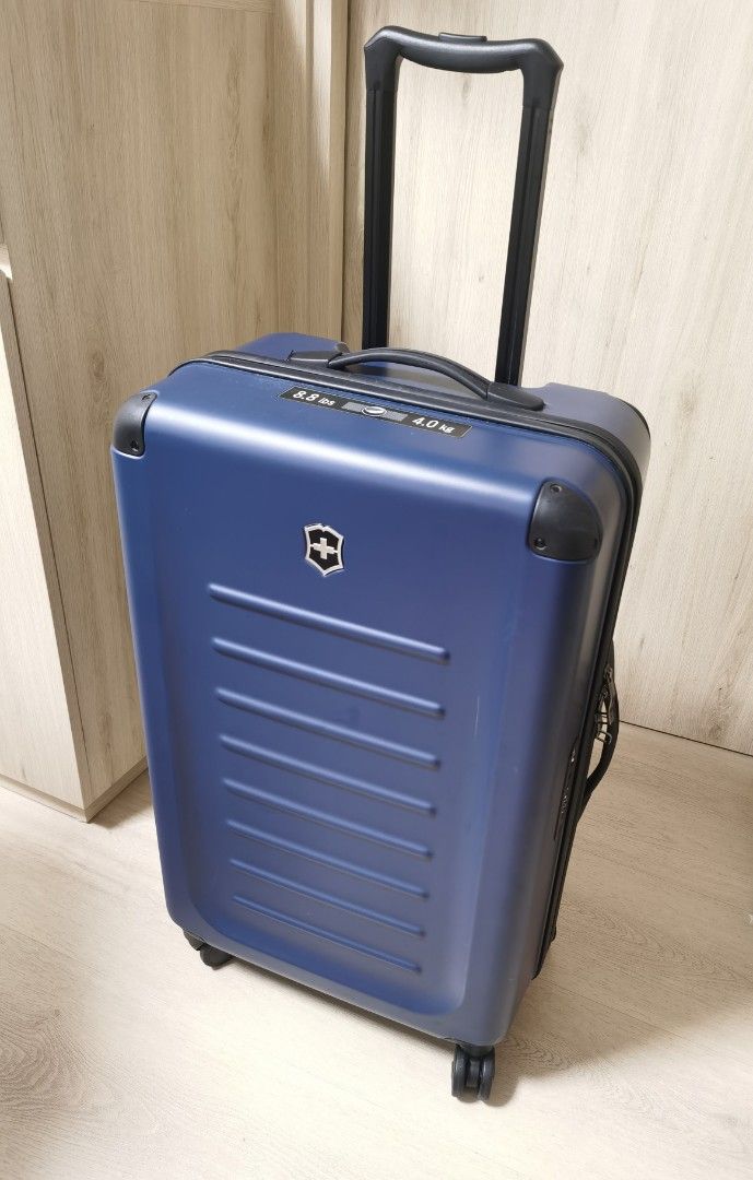 Victorinox 24 inch luggage on sale
