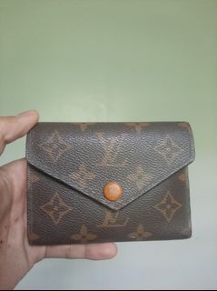 Lv monogram wallet