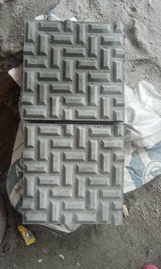 Maze concrete tiles (Category: Construction & Building Materials) located in San Mateo. Submitted by dessertmineenterprises1702 (Listing ID 1309671632, Image 1). Description: .
