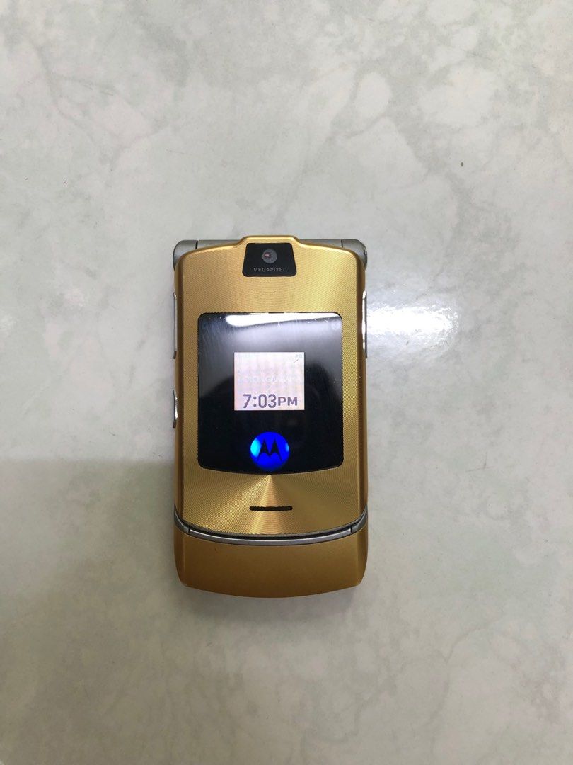 Motorola Razr Dolce & Gabbana Edition (Gold) Flip Phone, Mobile Phones & Gadgets, Mobile Phones