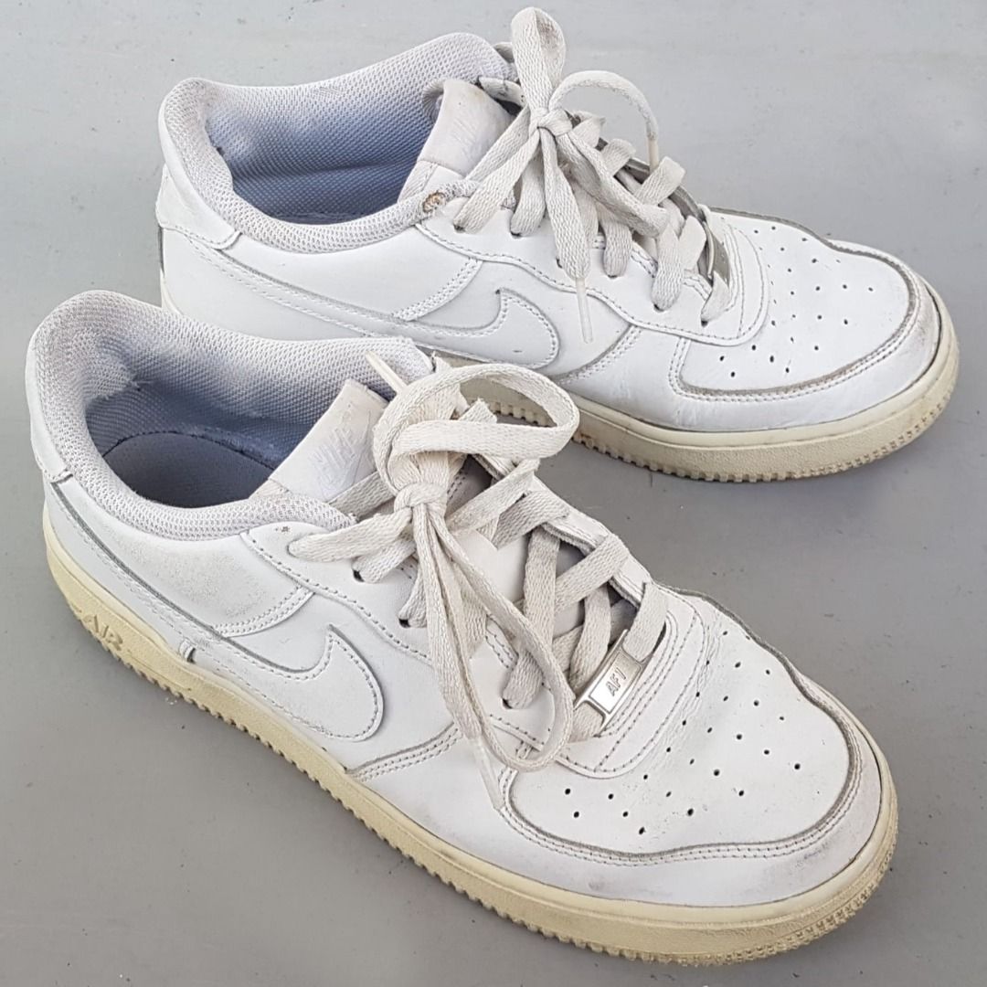Nike AIR FORCE 1 LE Sneakers US 7 UK 6 EUR 40 CM 25 Triple White