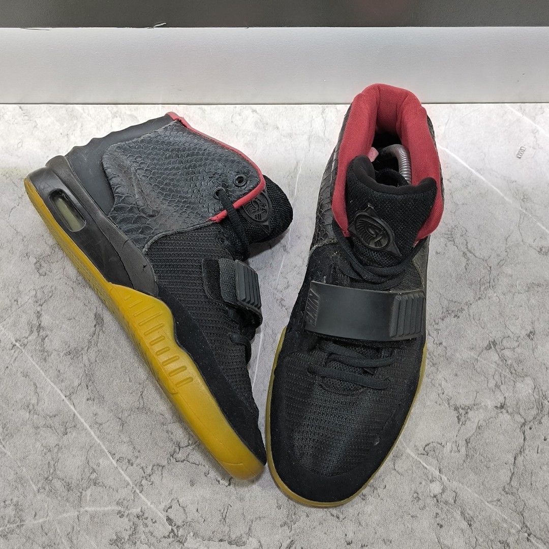 Nike yezzy 2 shop